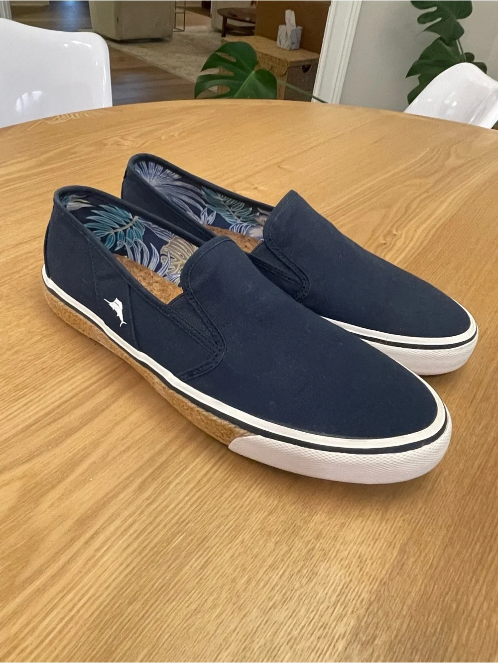 Tommy Bahama Men’s Pacific Palms Canvas Slip On 11D NEW
